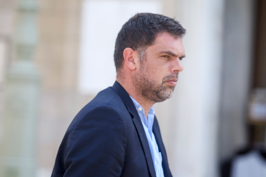 Σε κλίμα συγκίνησης το τελευταίο «αντίο» στον Θανάση Γιαννακόπουλο - Δείτε βίντεο