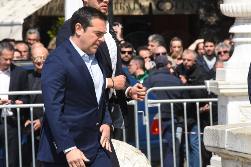 Σε κλίμα συγκίνησης το τελευταίο «αντίο» στον Θανάση Γιαννακόπουλο - Δείτε βίντεο