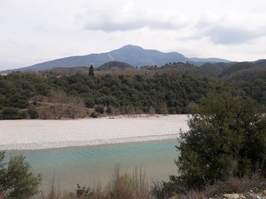 Φωτογραφίες: Ξεκινούν οι εργασίες συντήρησης της «Περαταριάς» στο Μεσόπυργο Άρτας 
