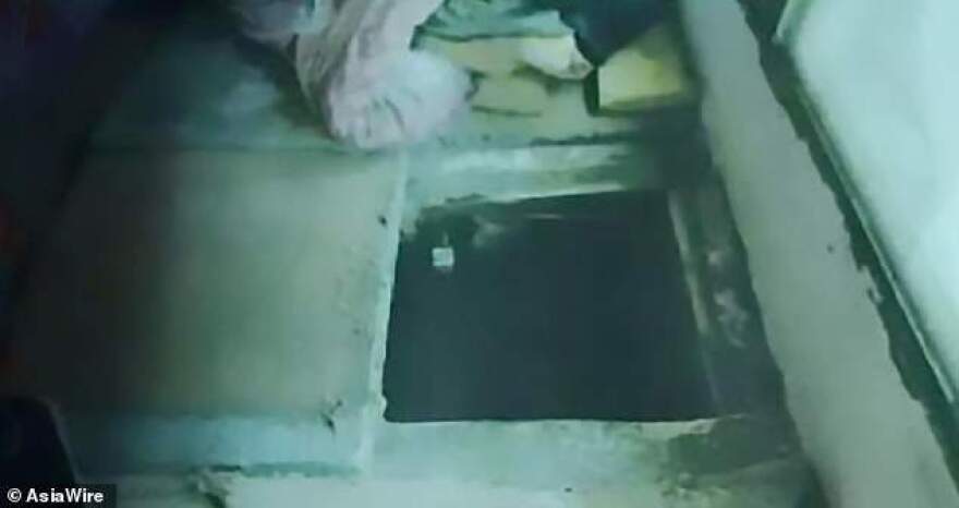 Φρίκη για 16χρονη στην Κίνα: Ταξιτζής την κρατούσε ως σκλάβα του σεξ σε αυτοσχέδιο μπουντρούμι