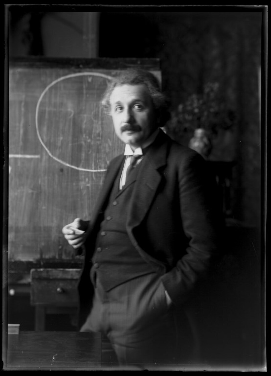 Σε δημοπρασία το γράμμα του Αϊνστάιν για την «παράνοια του Χίτλερ» από το 1921