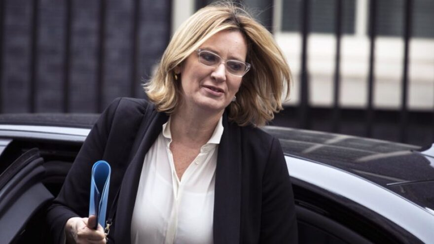 Αυτοί είναι οι επίδοξοι δελφίνοι της Τερέζας Μέι 