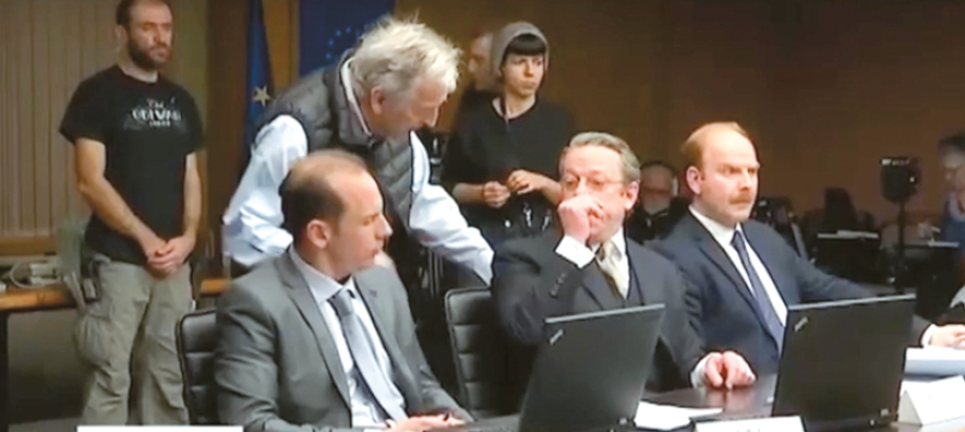 Στο Φεστιβάλ της Βενετίας η ταινία του Γαβρά για Βαρουφάκη-Τσίπρα