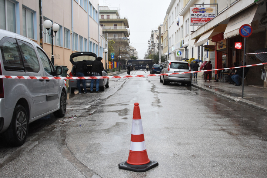 Σε αστυνομικό κλοιό τα δικαστήρια στην Κόρινθο για την απολογία του 35χρονου - Δείτε βίντεο