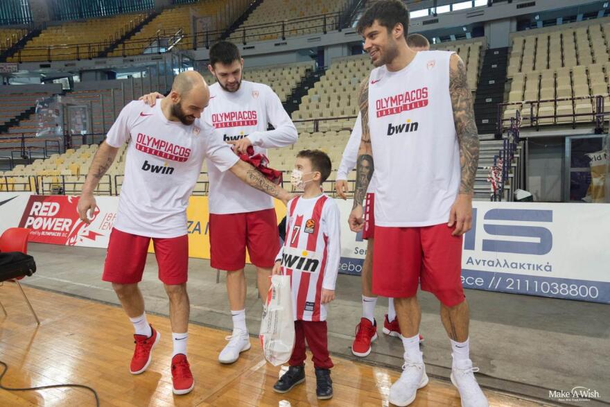 Ο μικρός Βασίλης είναι ο καλύτερος προπονητής του Ολυμπιακού όλων των εποχών