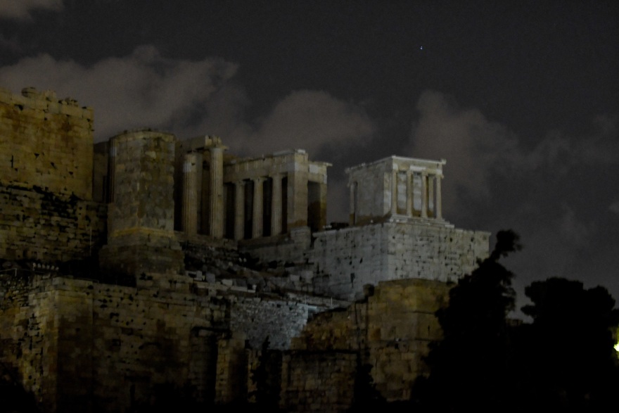 «Ωρα της Γης»: Έσβησαν τα φώτα στην Ακρόπολη - Φωτογραφία