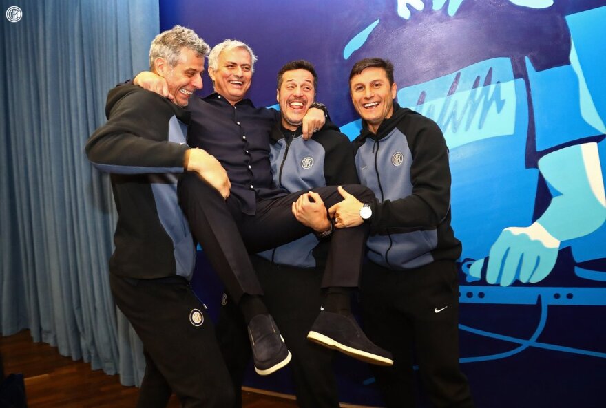 Συνάντηση Καραγκούνη με Μουρίνιο