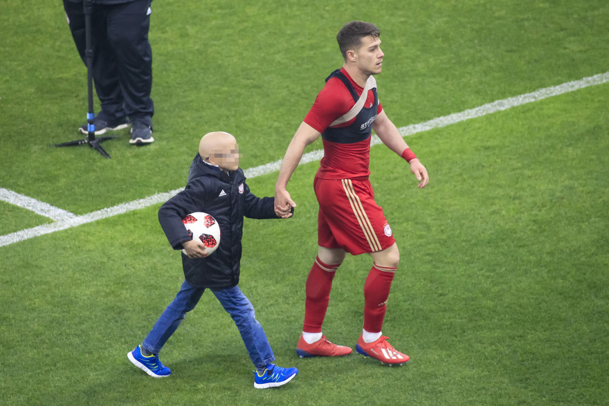 Η ξεχωριστή αγκαλιά του Κούτρη