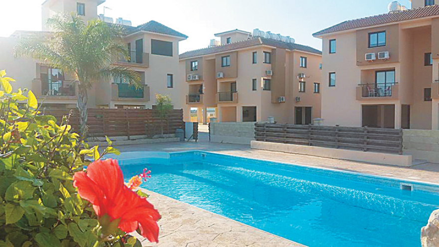 Θύελλα μετά τις αποκαλύψεις για τα λεφτά του Πετσίτη - Δείτε βίντεο