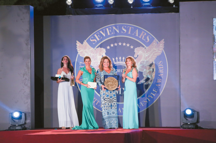 Δέσποινα Μοιραράκη: Μια... μπορδοροδοκόκκινη πτώχευση 