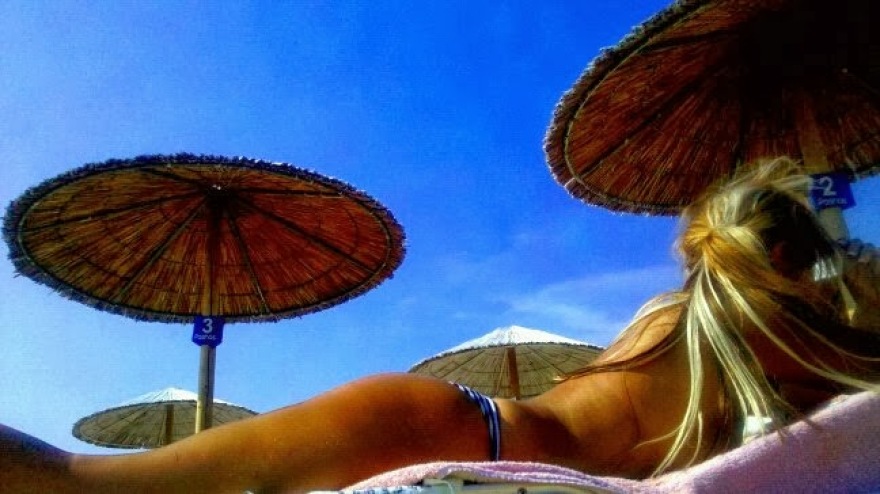 Θωμαρίτα Καλδάρα: Παραιτήθηκε από το γραφείο του Μπόλαρη η εντυπωσιακή γραμματέας