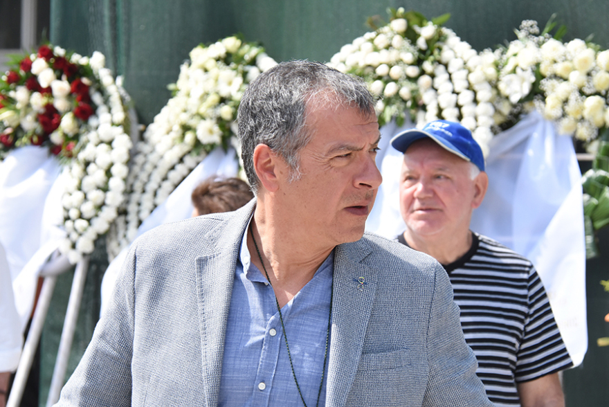 Το τελευταίο «αντίο» στον Βασίλη Λυριτζή