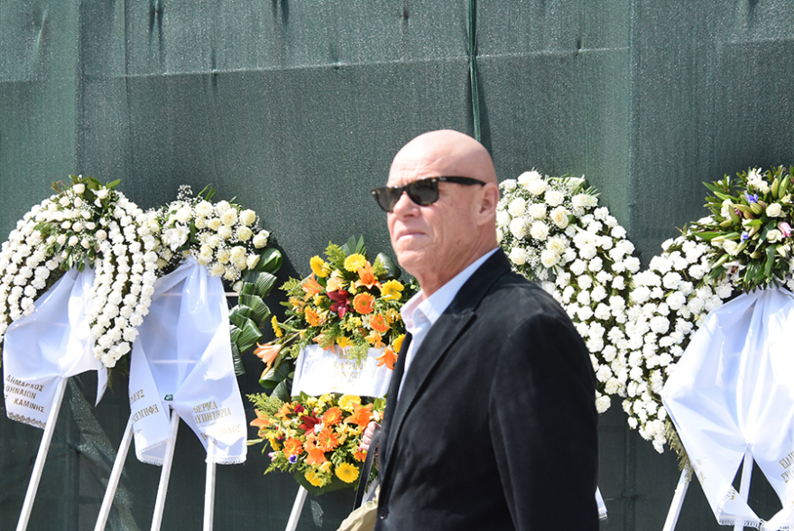 Βασίλης Λυριτζής: Βουβά τα πρόσωπα, χαρακωμένα από πόνο στο ύστατο χαίρε