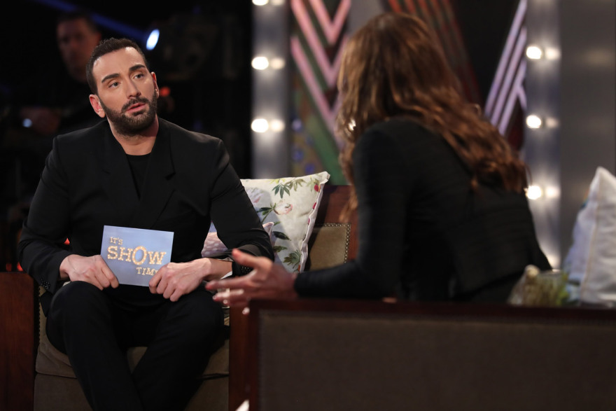 Έξαλλη  η Kim Kardashian με την εκπομπή του Κοκλώνη και την Caitlyn Jenner