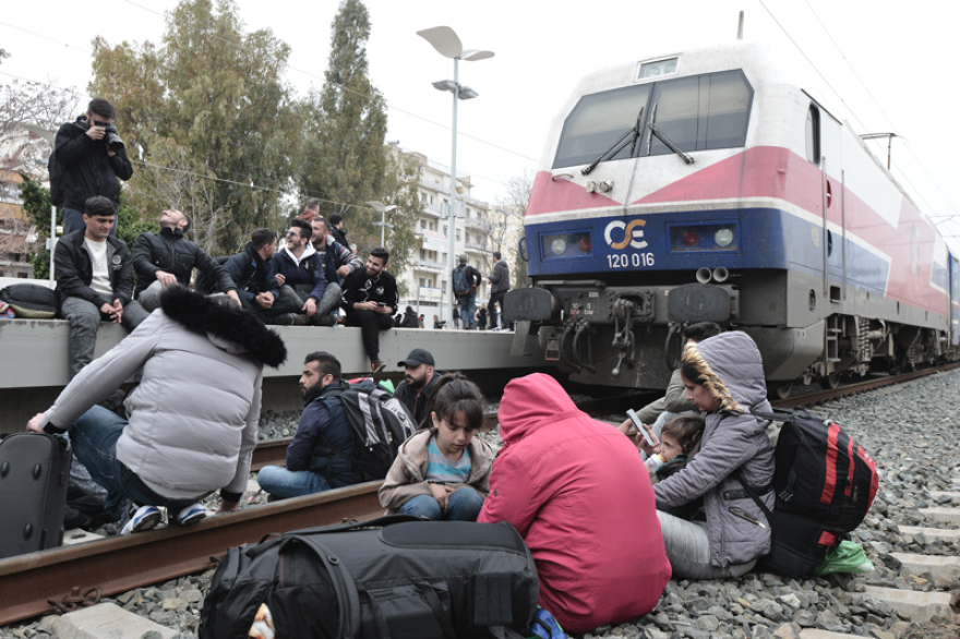 Κατάληψη από πρόσφυγες στον Σταθμό Λαρίσης - Σκηνές Ειδομένης και συγκρούσεις στα Διαβατά