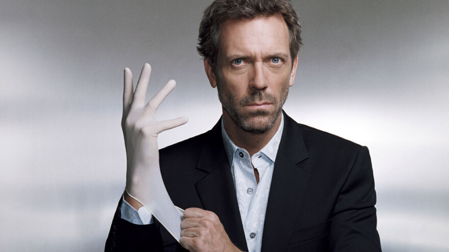 Ο Dr House έγινε... αρχαιολόγος σε ελληνικές ανασκαφές: Νέα σειρά με τον Χιου Λόρι και γυρίσματα στη χώρα μας
