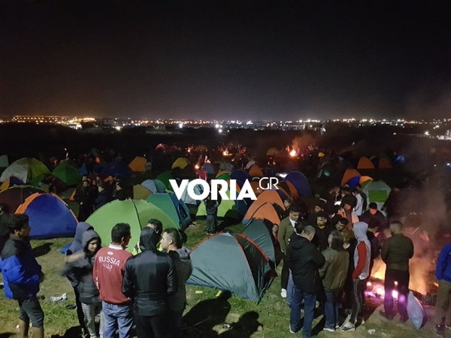 Τα επεισόδια με πρόσφυγες στα Διαβατά προκλήθηκαν από φήμη ότι θα ανοίξουν τα σύνορα προς την Ευρώπη