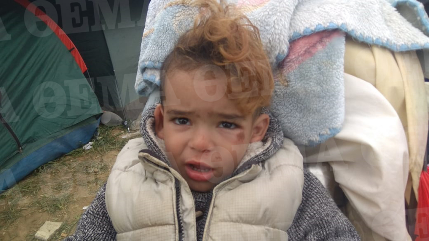 Νέα επεισόδια στα Διαβατά: Συγκρούσεις ανάμεσα σε πρόσφυγες και ΜΑΤ - Δείτε βίντεο 