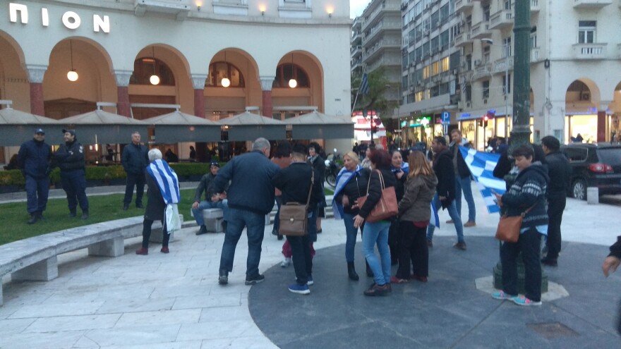 Θεσσαλονίκη: Προσπάθησαν να «μπουκάρουν» σε εκδήλωση με ομιλητή τον Τσακαλώτο