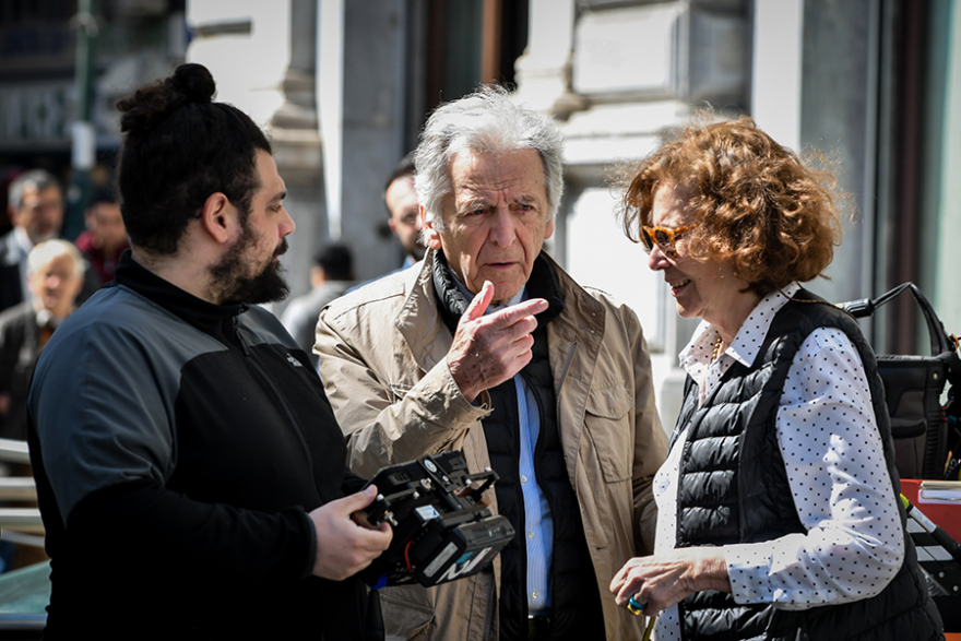 Φωτογραφίες από τα γυρίσματα της ταινίας του Γαβρά για το 6μηνο του Grexit