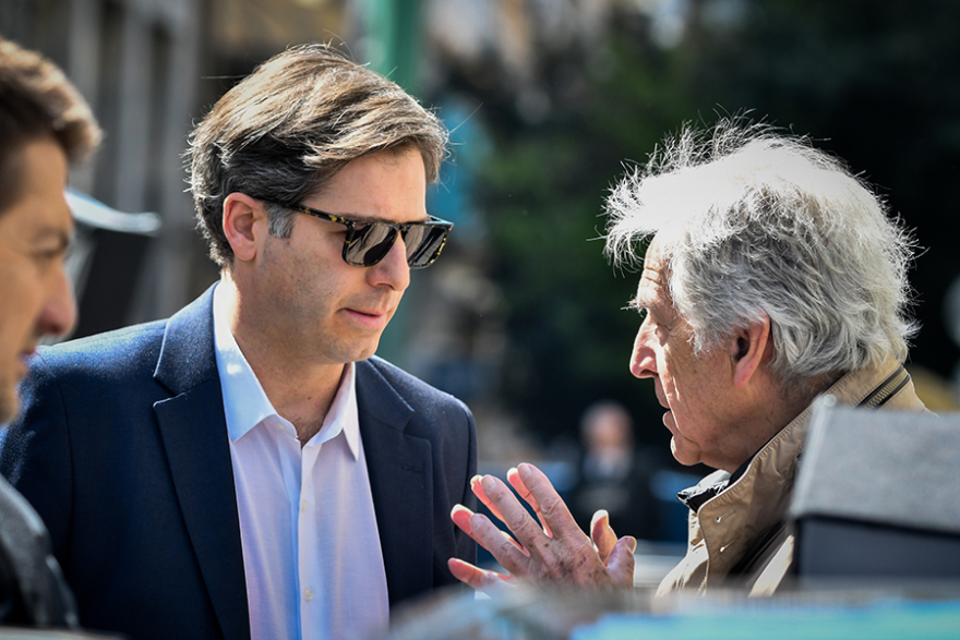 Φωτογραφίες από τα γυρίσματα της ταινίας του Γαβρά για το 6μηνο του Grexit