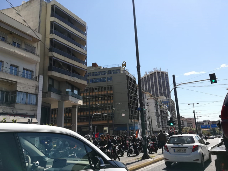 Στο Πεδίον του Άρεως οι ντελιβεράδες - Έκαναν μοτοπορεία στο υπ. Εργασίας