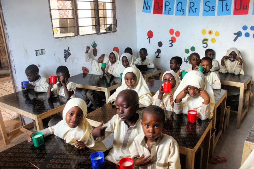 Αθηνά Παπαφωτίου, Κάρλι Σνάιντερ: Συμπαίκτριες στο βόλεϊ, συνοδοιπόροι στην ανθρωπιά