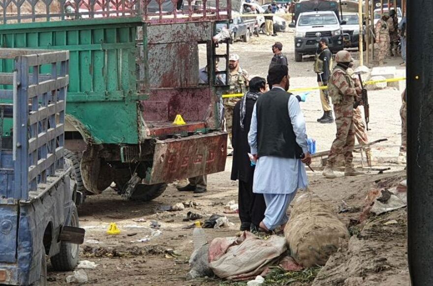Μακελειό στο Πακιστάν: 20 νεκροί από επίθεση καμικάζι σε υπαίθρια αγορά