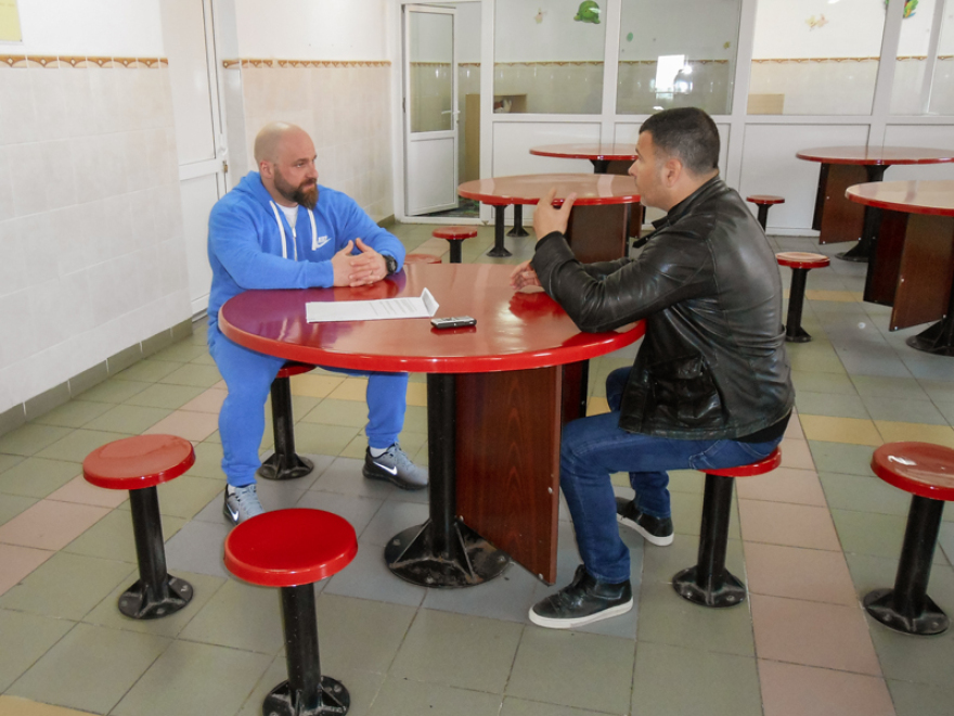 Κώστας Πάσσαρης στο ΘΕΜΑ: Ο κόσμος θα ήταν καλύτερος αν δεν είχα γεννηθεί - Δείτε βίντεο