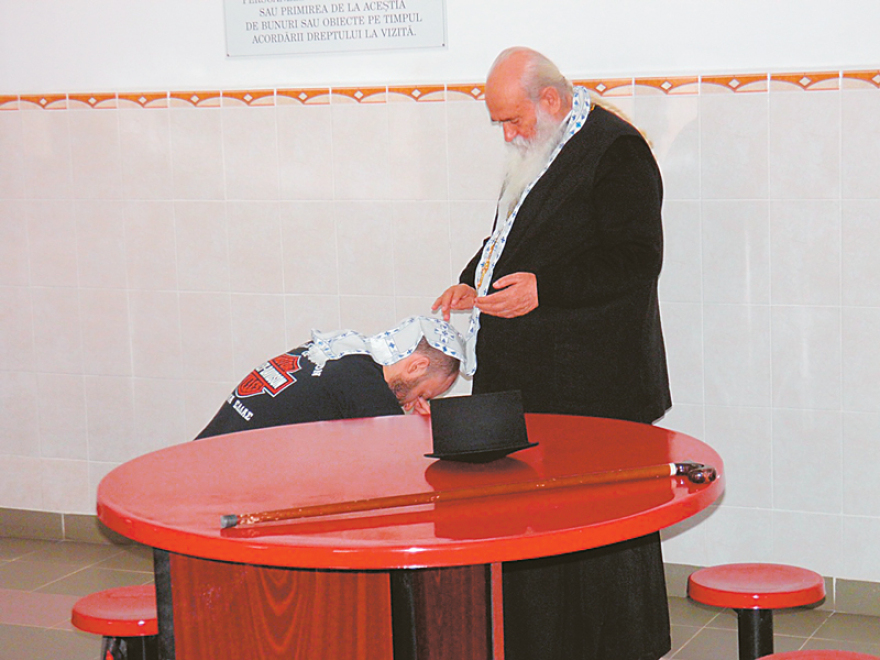 Κώστας Πάσσαρης: Ο κόσμος θα ήταν καλύτερος αν δεν είχα γεννηθεί - Δείτε βίντεο