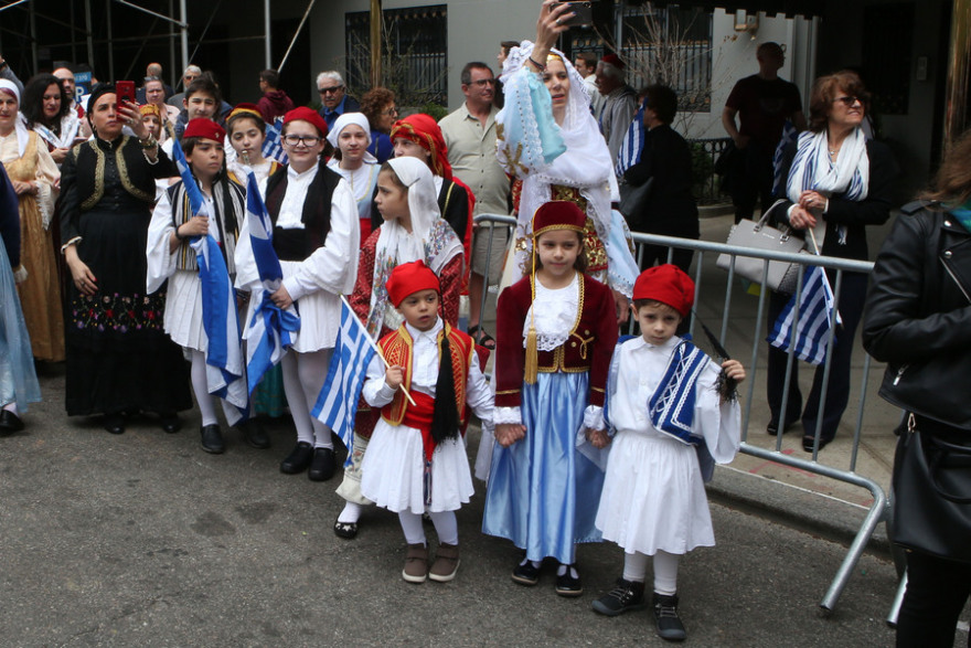 Νέα Υόρκη: Η παρέλαση της ομογένειας για την 25η Μαρτίου στην 5η Λεωφόρο - Δείτε φωτογραφίες