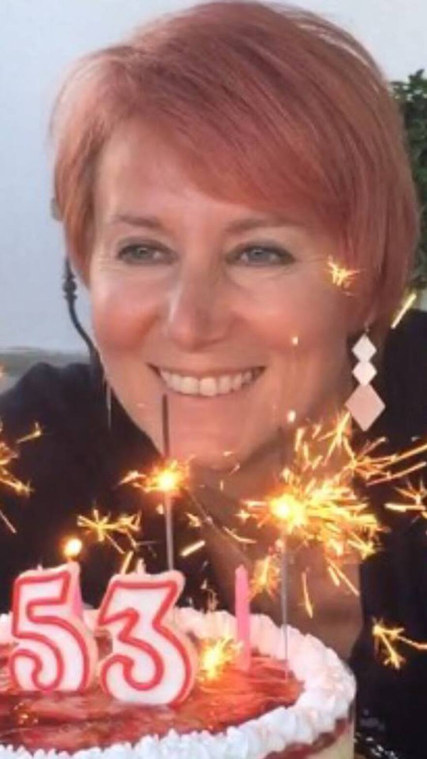 H Νατάσα Παζαϊτη έκλεισε τα 53 και το γιόρτασε  