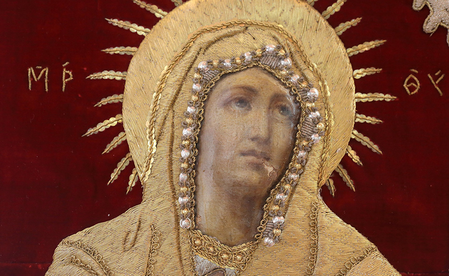 Κεντητοί επιτάφιοι στα Ιωάννινα