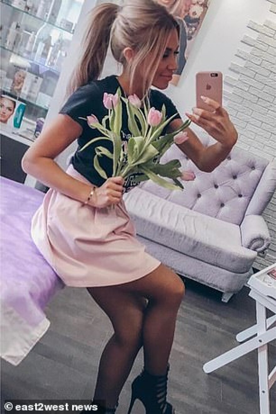 «Εξόρισαν» Ρώσο ιερέα επειδή η γυναίκα του αναδείχθηκε «Μις Σεξουαλικότητα» σε καλλιστεία