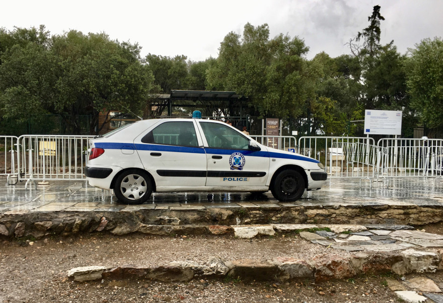 Κεραυνός στην Ακρόπολη - Τέσσερις τραυματίες 