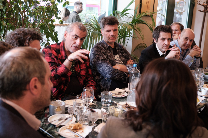 Λύθηκε η παρεξήγηση μεταξύ δημιουργών και Μητσοτάκη για το σποτ της ΝΔ