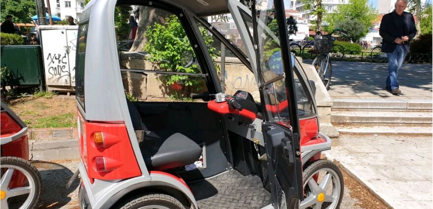 Τα Τρίκαλα είναι... μπροστά: Τώρα και πέντε ηλεκτροκίνητα αυτοκίνητα στους δρόμους της πόλης