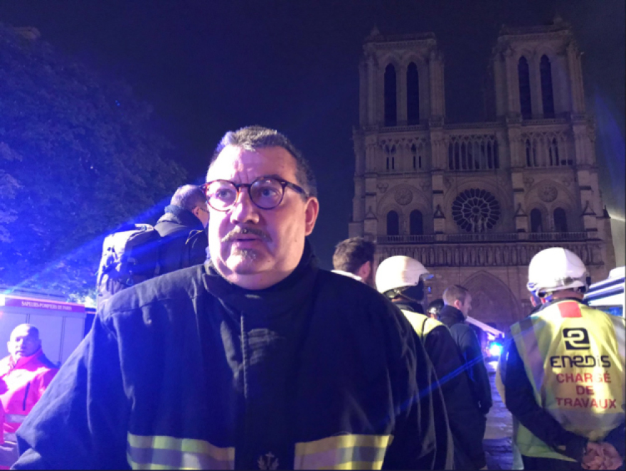 Παναγία των Παρισίων: Ο ιερέας – ήρωας που έσωσε το Ακάνθινο Στεφάνι του Ιησού