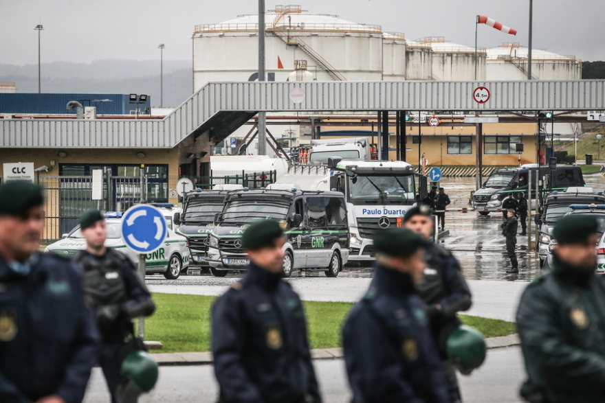 Πορτογαλία: Εληξε η απεργία των οδηγών βυτιοφόρων 