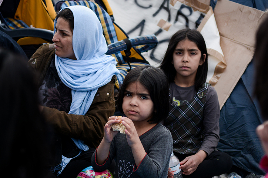  Οι μετανάστες παραμένουν στις σκηνές τους στο Σύνταγμα - Αρνούνται να μεταφερθούν σε δομές