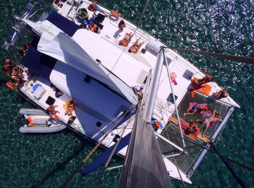 Επιχείρηση «Καταμαράν» στη Μήλο - Χρέωναν 120 ευρώ την κρουαζιέρα χωρίς απόδειξη!