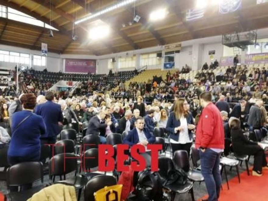 Ο Τσίπρας στην Πάτρα: Δρακόντεια μέτρα - Με μαγνητικές πύλες ο έλεγχος έξω από το κλειστό