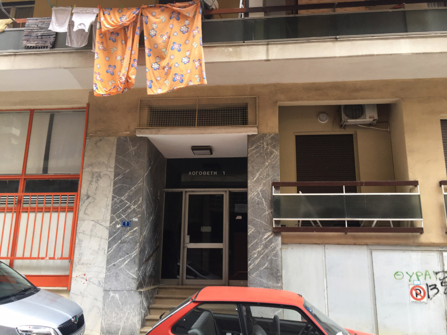 Σοκ στον Νέο Κόσμο: Ληστές χτυπούσαν επί δύο ώρες ηλικιωμένη επειδή δεν έβρισκαν χρήματα 