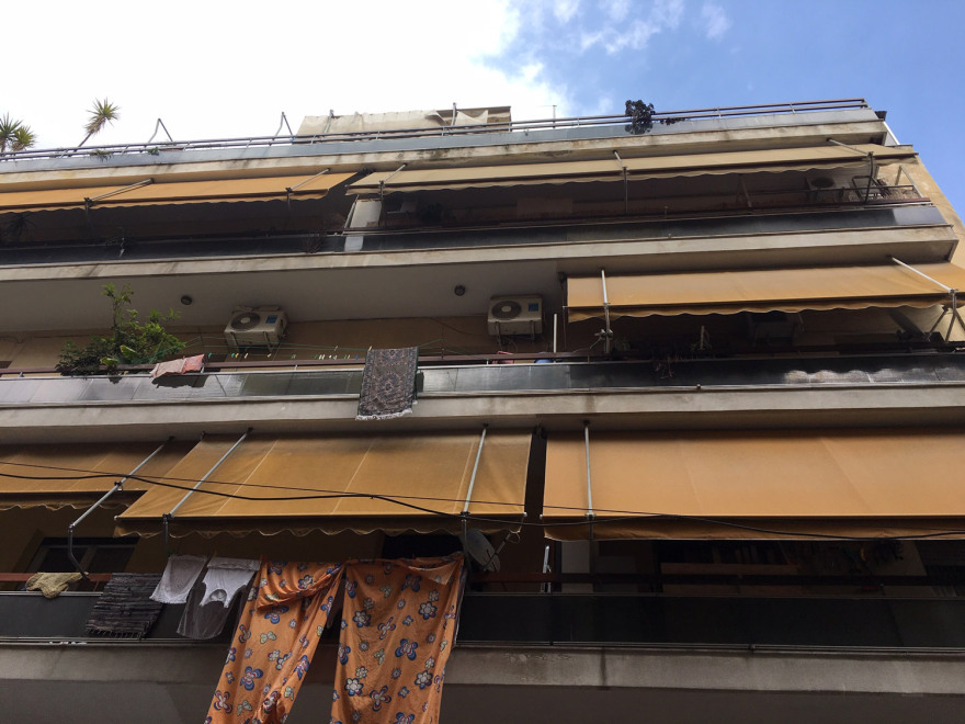 Σοκ στον Νέο Κόσμο: Ληστές χτυπούσαν επί δύο ώρες ηλικιωμένη επειδή δεν έβρισκαν χρήματα 