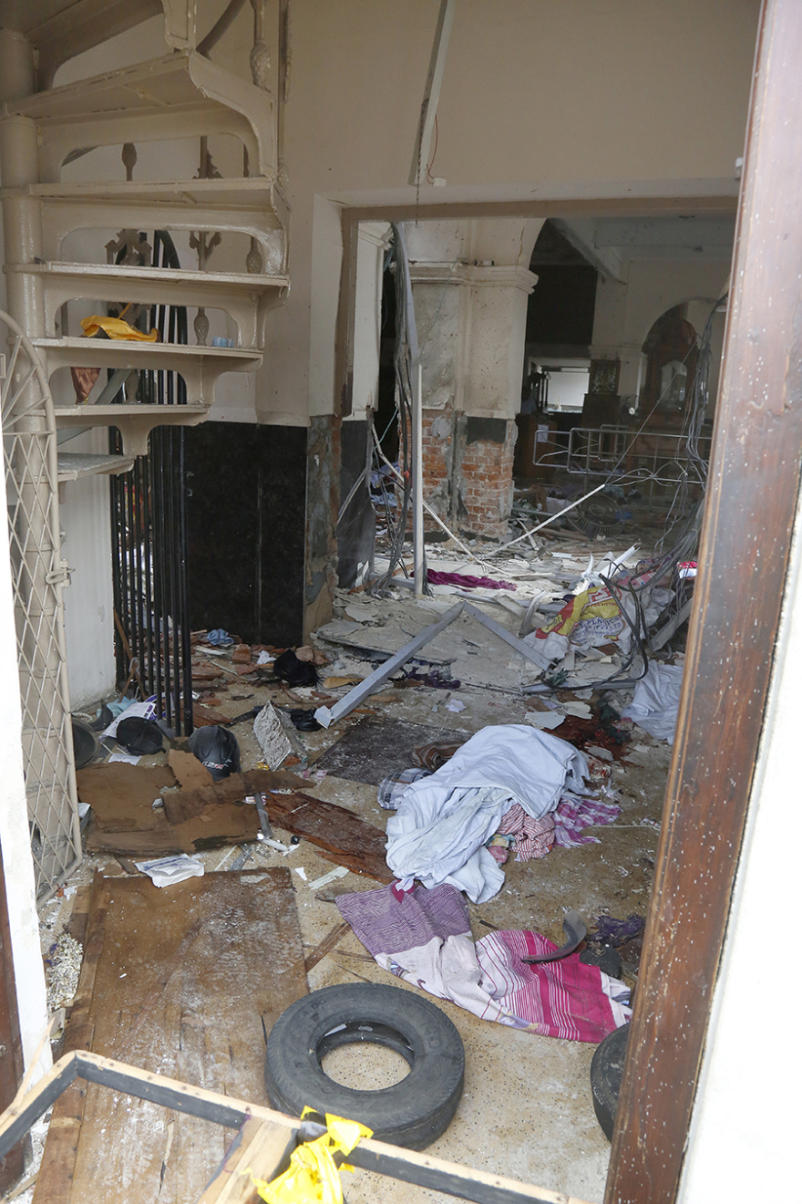 Μακελειό στη Σρι Λάνκα: Τουλάχιστον 160 νεκροί - Δείτε βίντεο σοκ από το «ματωμένο» Πάσχα των Καθολικών