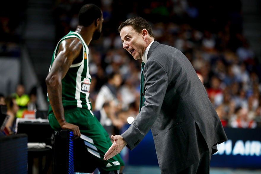 Παναθηναϊκός Blog: Έχει συνηθίσει να είναι με την πλάτη στον τοίχο