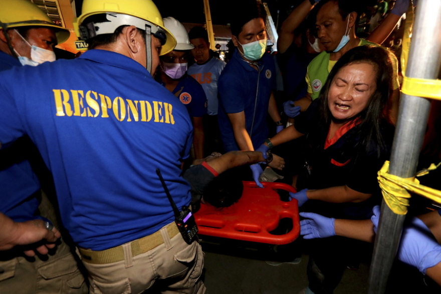 Σεισμός στις Φιλιππίνες: Τουλάχιστον οκτώ νεκροί - Φόβοι για δεκάδες εγκλωβισμένους 
