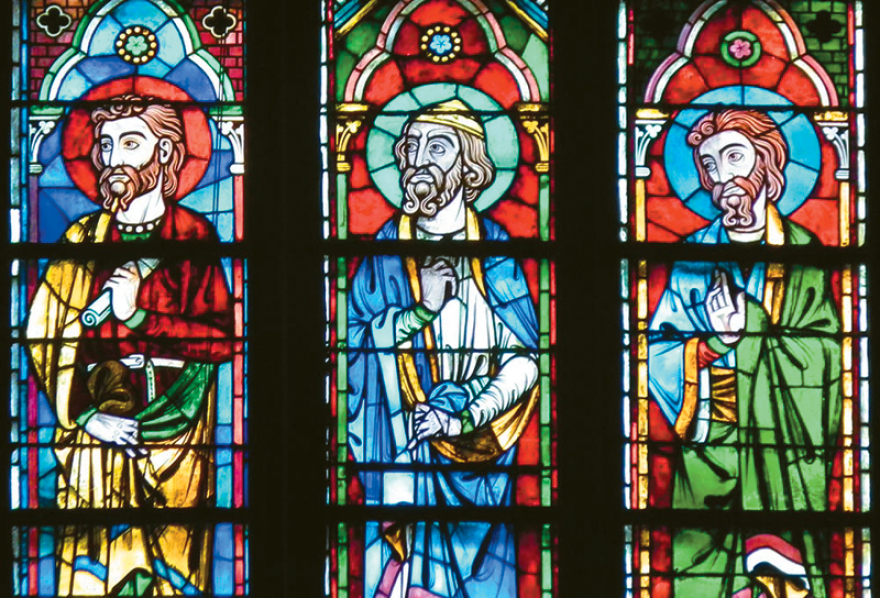 Παναγία των Παρισίων: Ναΐτες, αλχημιστές και άλλα δαιμόνια