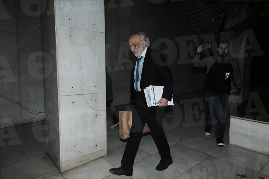 Λυκουρέζος και Παναγόπουλος ελεύθεροι με περιοριστικούς όρους για τη «Μαφία των φυλακών»