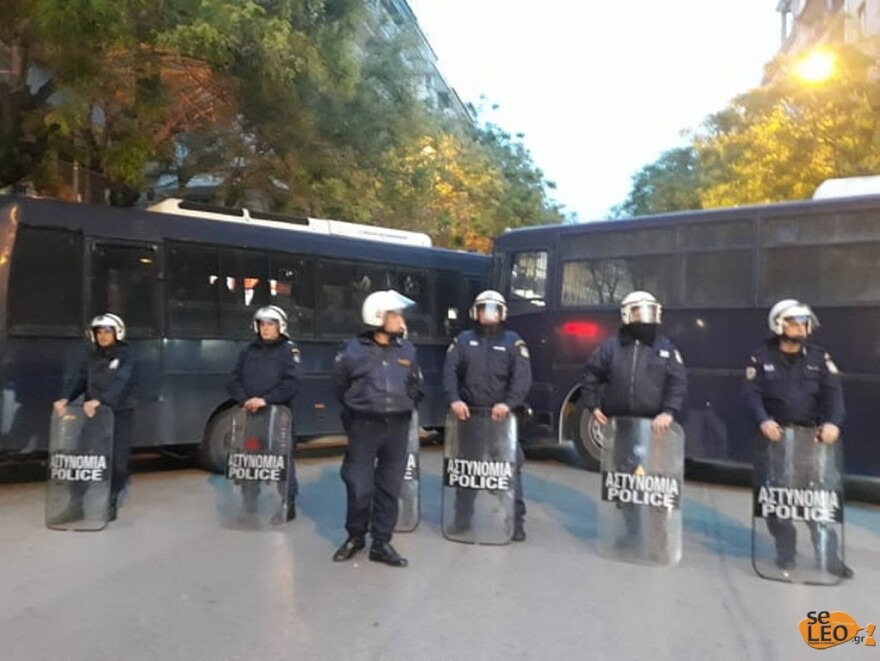 Θεσσαλονίκη: Αψιμαχίες Αρμενίων και αστυνομικών έξω από το τουρκικό προξενείο